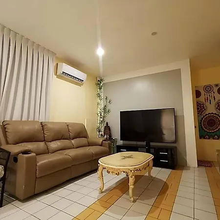 Resort\'S Side Hostel Near Shangrila